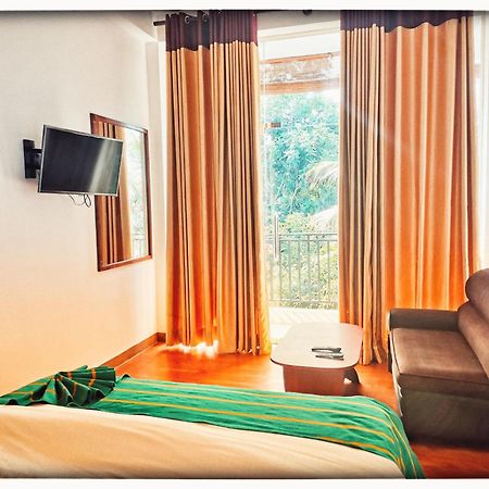 Yala Golden Wild Bed & Breakfast Tissamaharama Ngoại thất bức ảnh