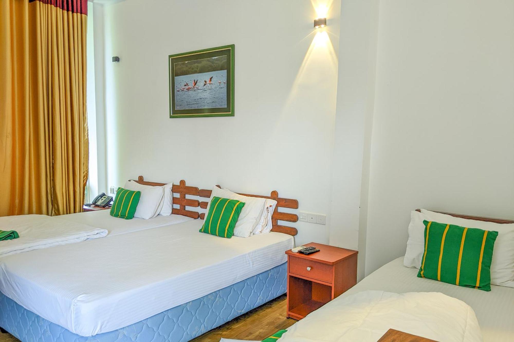 Yala Golden Wild Bed & Breakfast Tissamaharama Ngoại thất bức ảnh